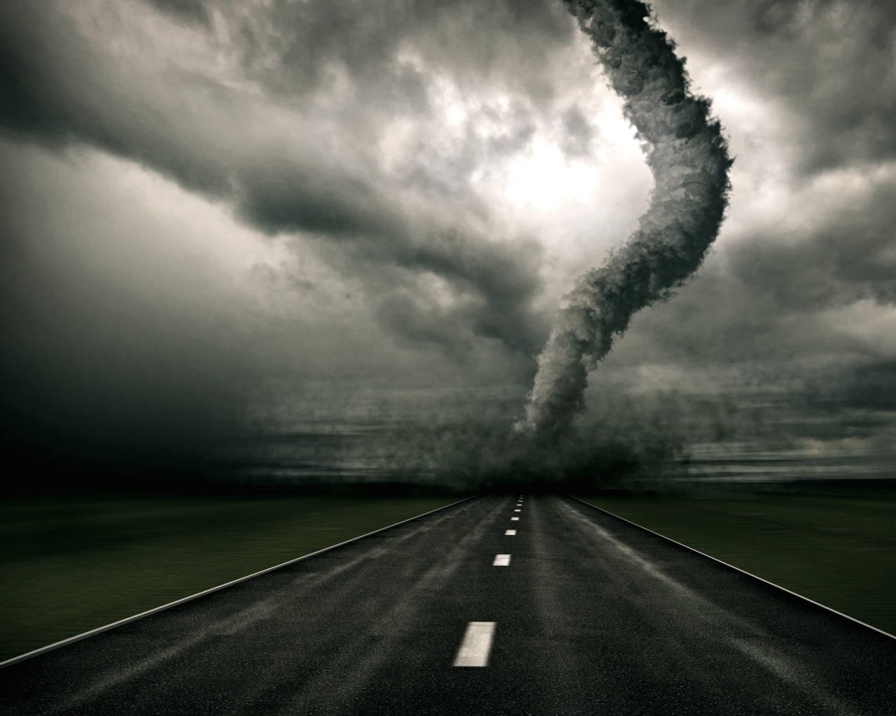 Смерч на дороге