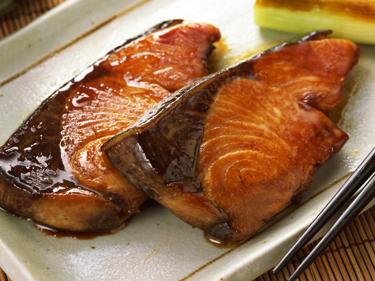 Обжаренные кусочки рыбы