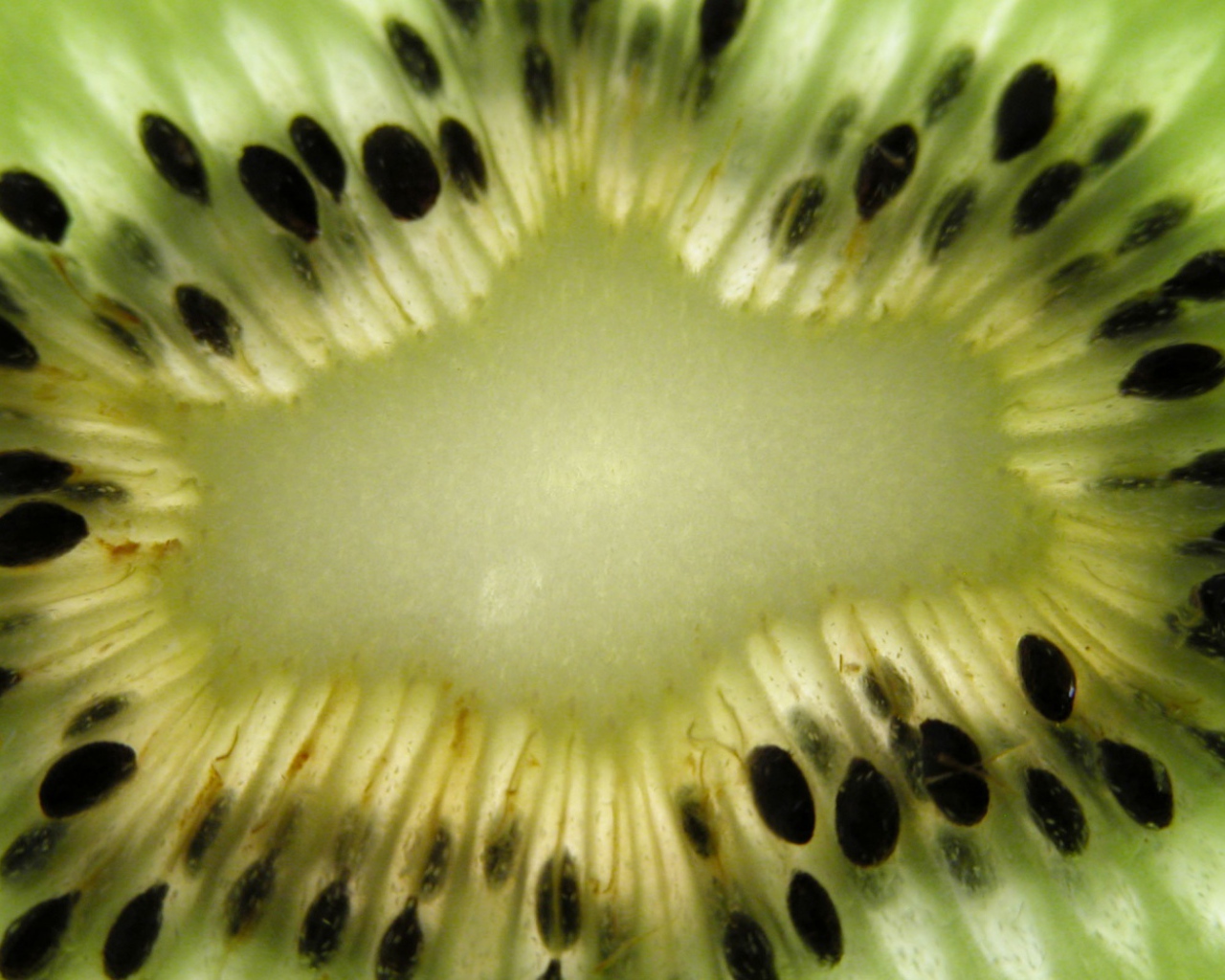 Мякоть киви