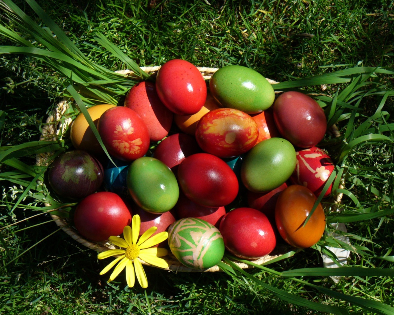 Разноцветные Пасхальные яйца