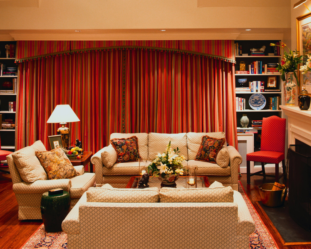 Обстановка зала