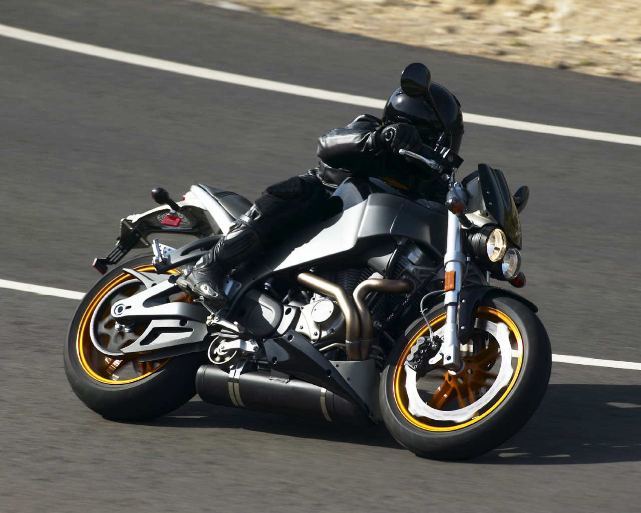 Спортивный мотоцикл