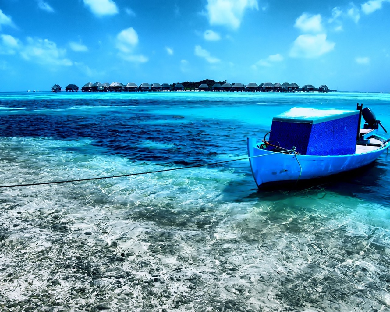 Голубая вода