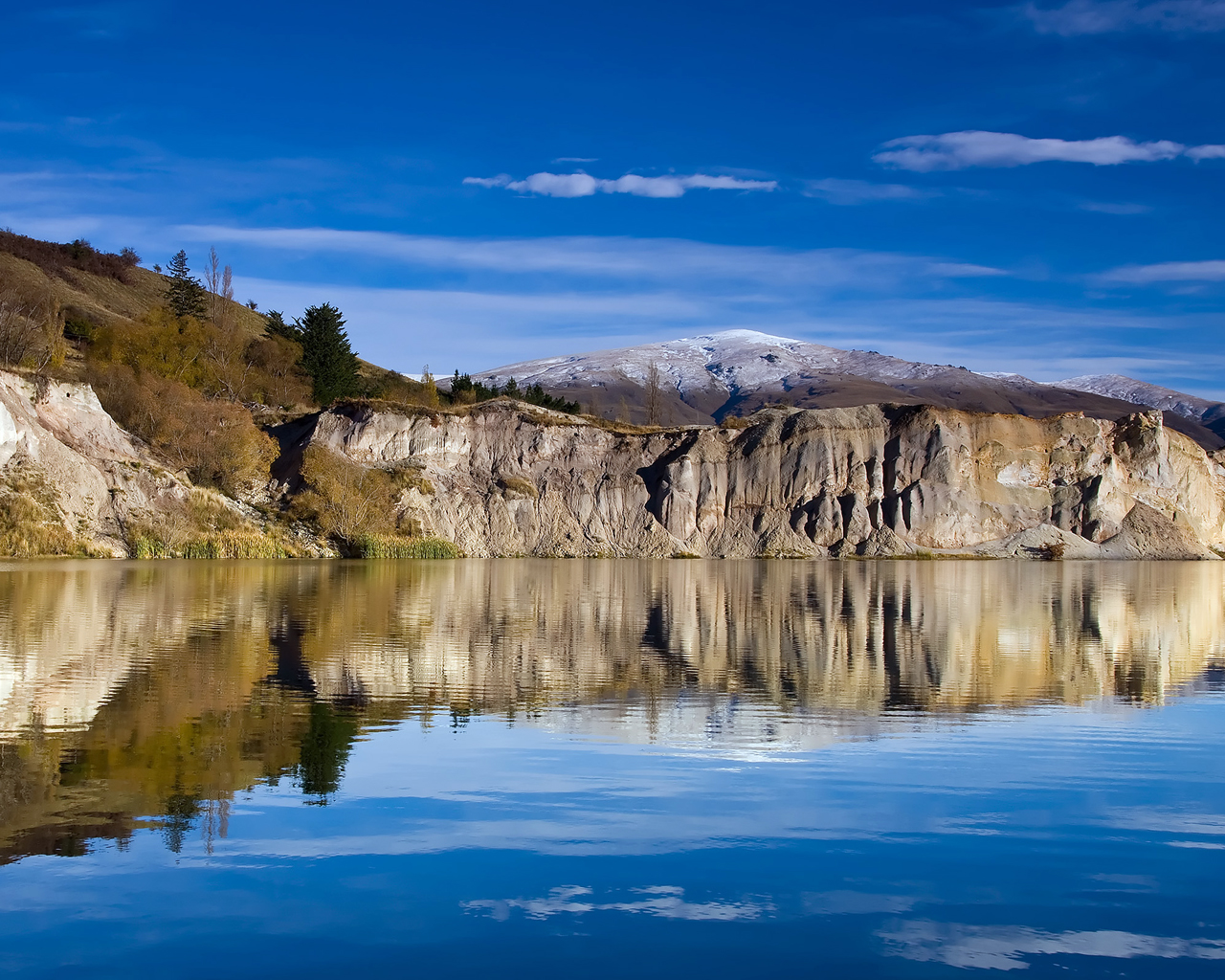 Голубое озеро Новая Зеландия