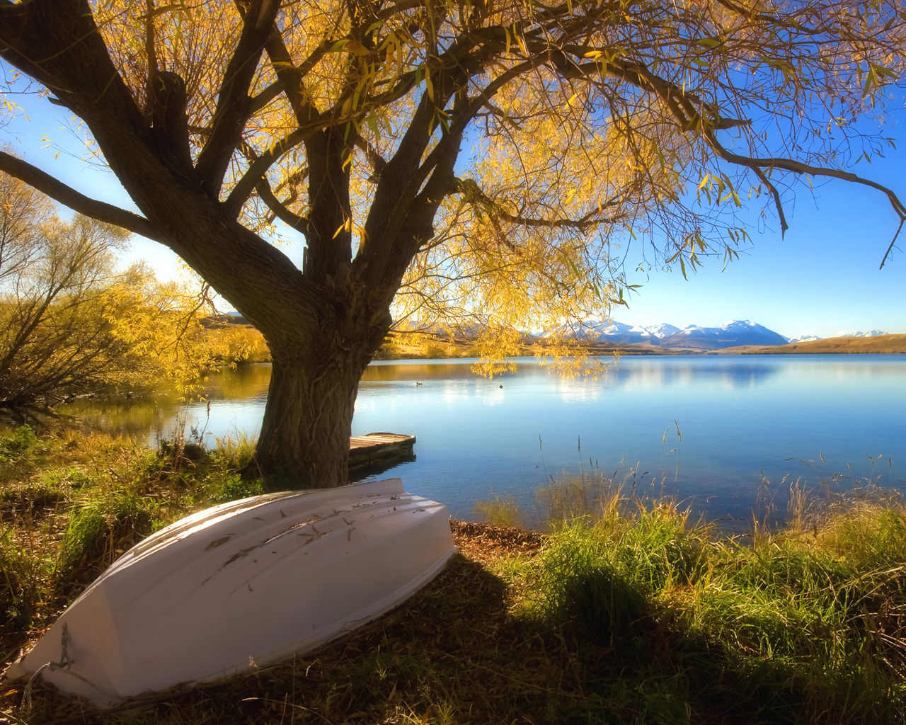 Горы на горизонте