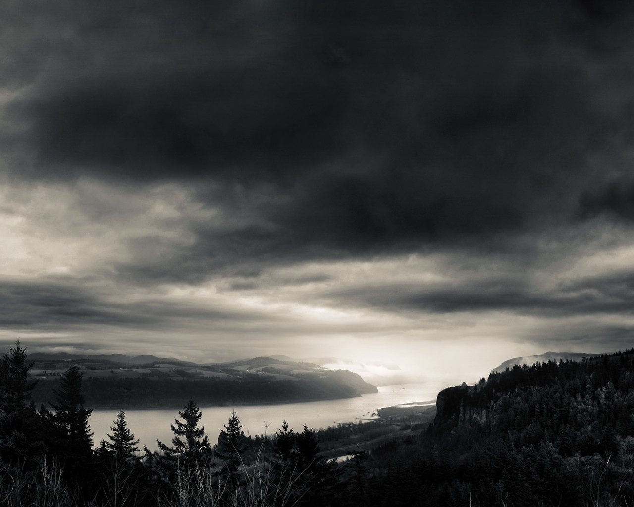 Серые облака