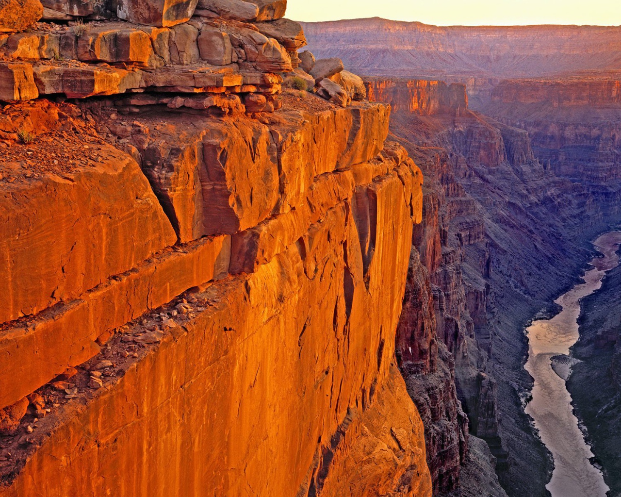 Крутой обрыв