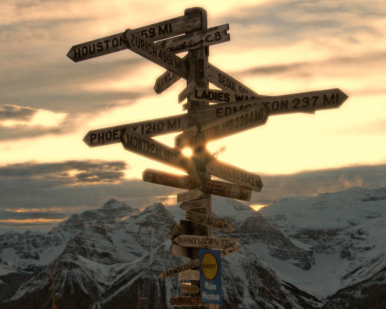 Указатель в горах