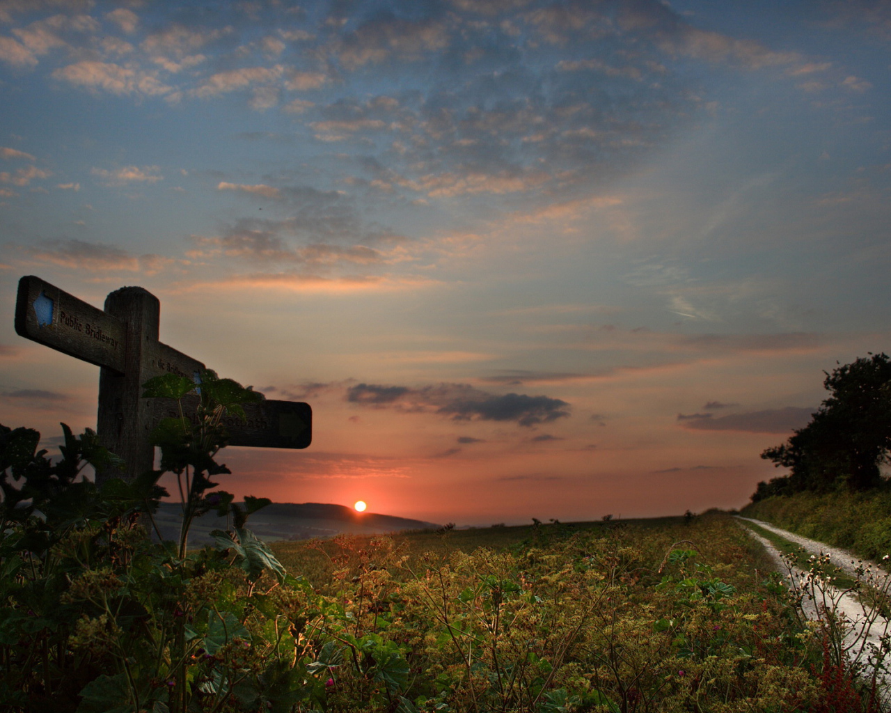 Закат на горизонте