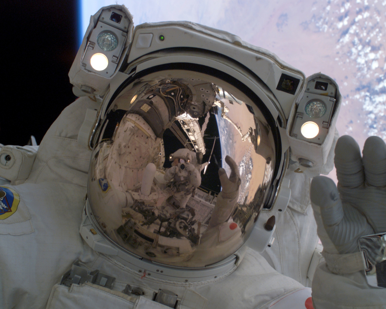 Привет из космоса