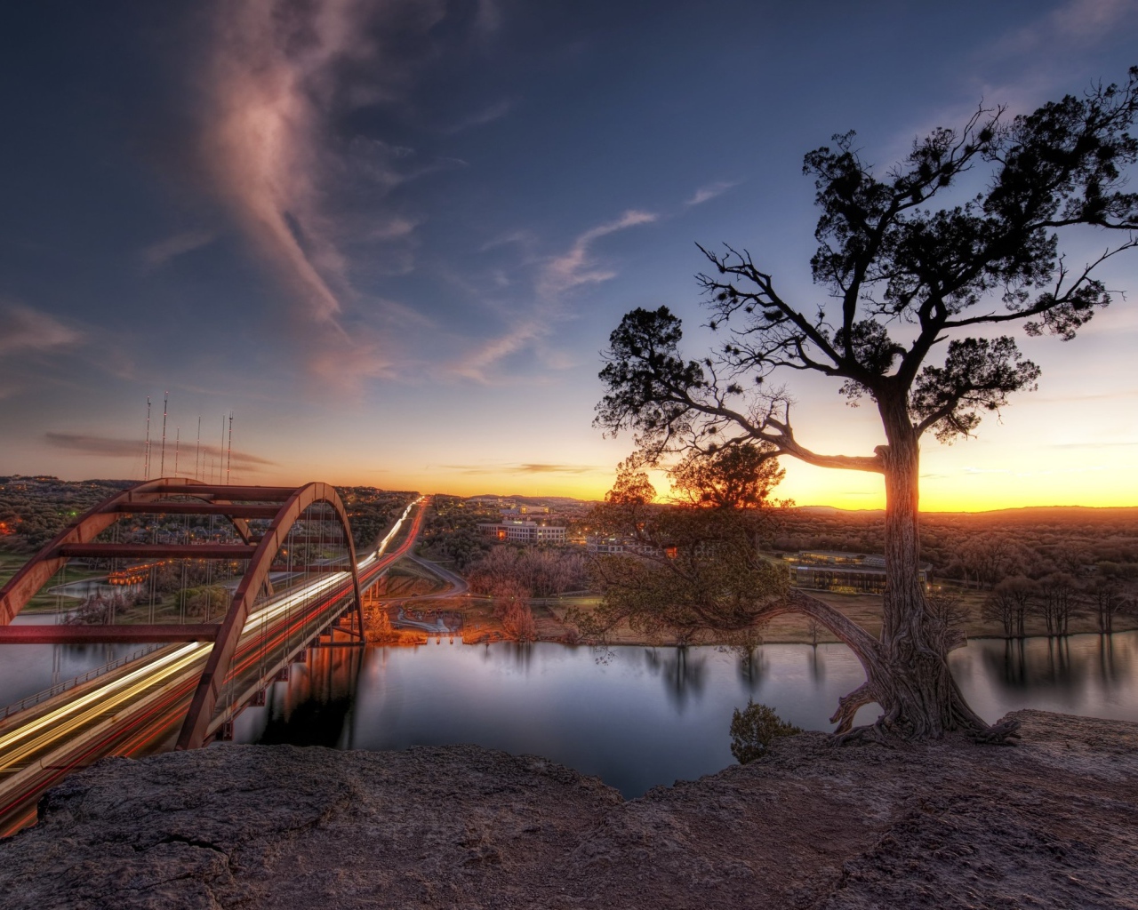 Мост через реку