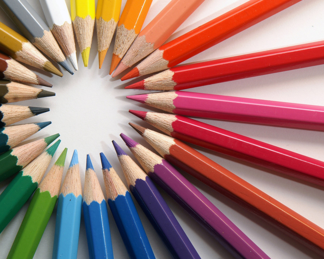 Разноцветные карандаши