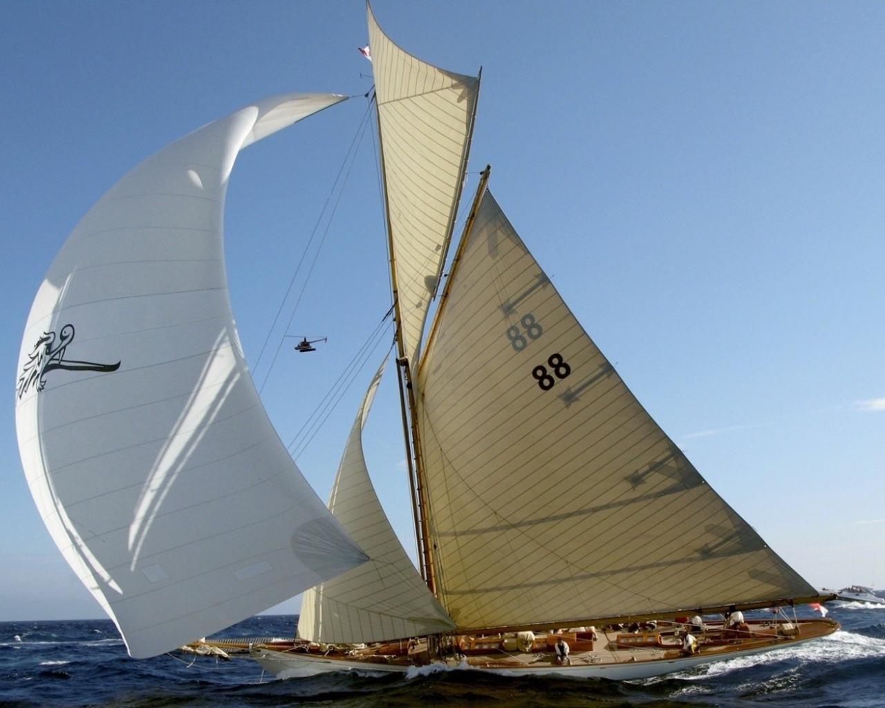 Гонка на яхте