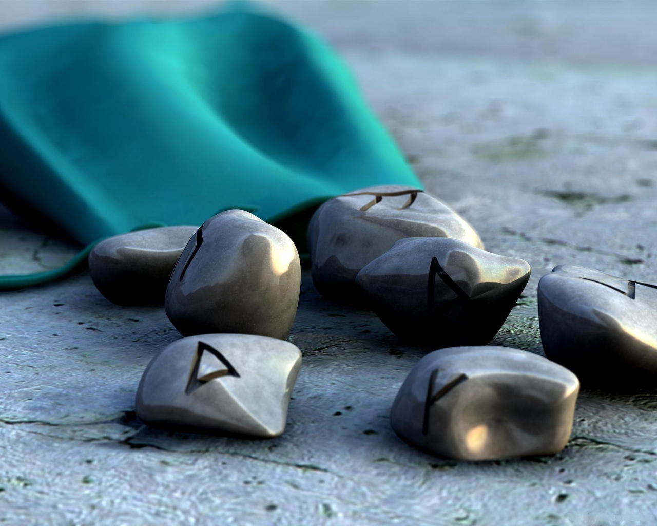 Камни со знаками