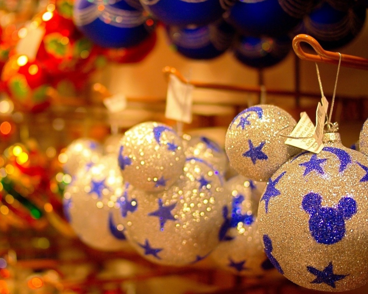 Шарики на елку