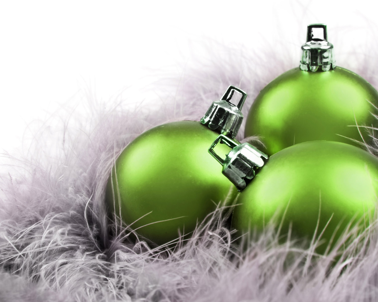 Зеленые шарики