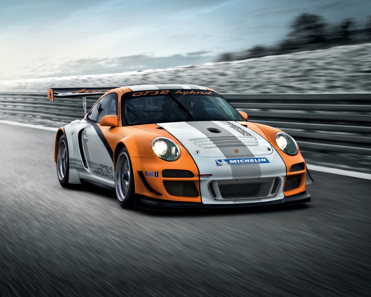 Porsche 911 GT3 R Hybrid