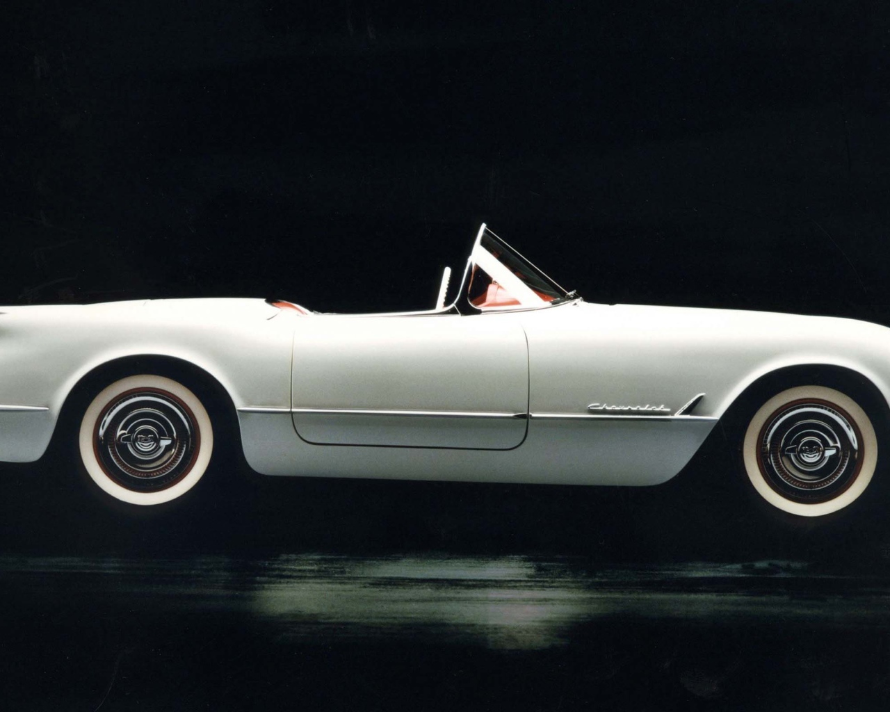 Белый корвет