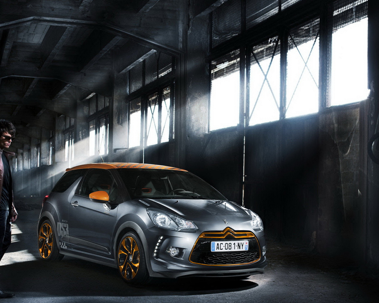 Citroen DS3 Racing в ангаре