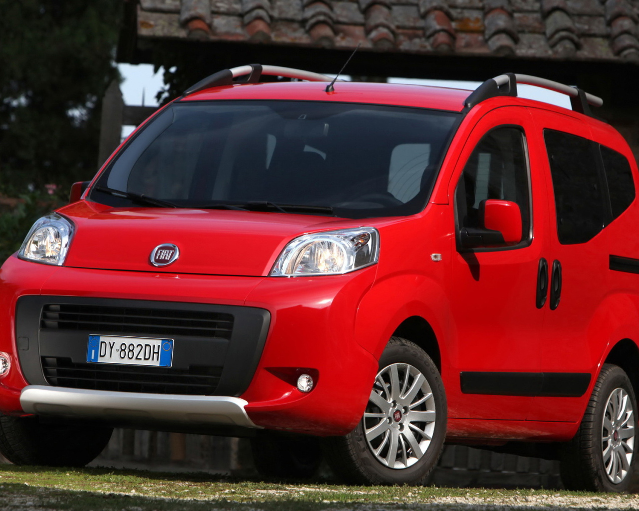 Фиат Фиорино в красном кузове