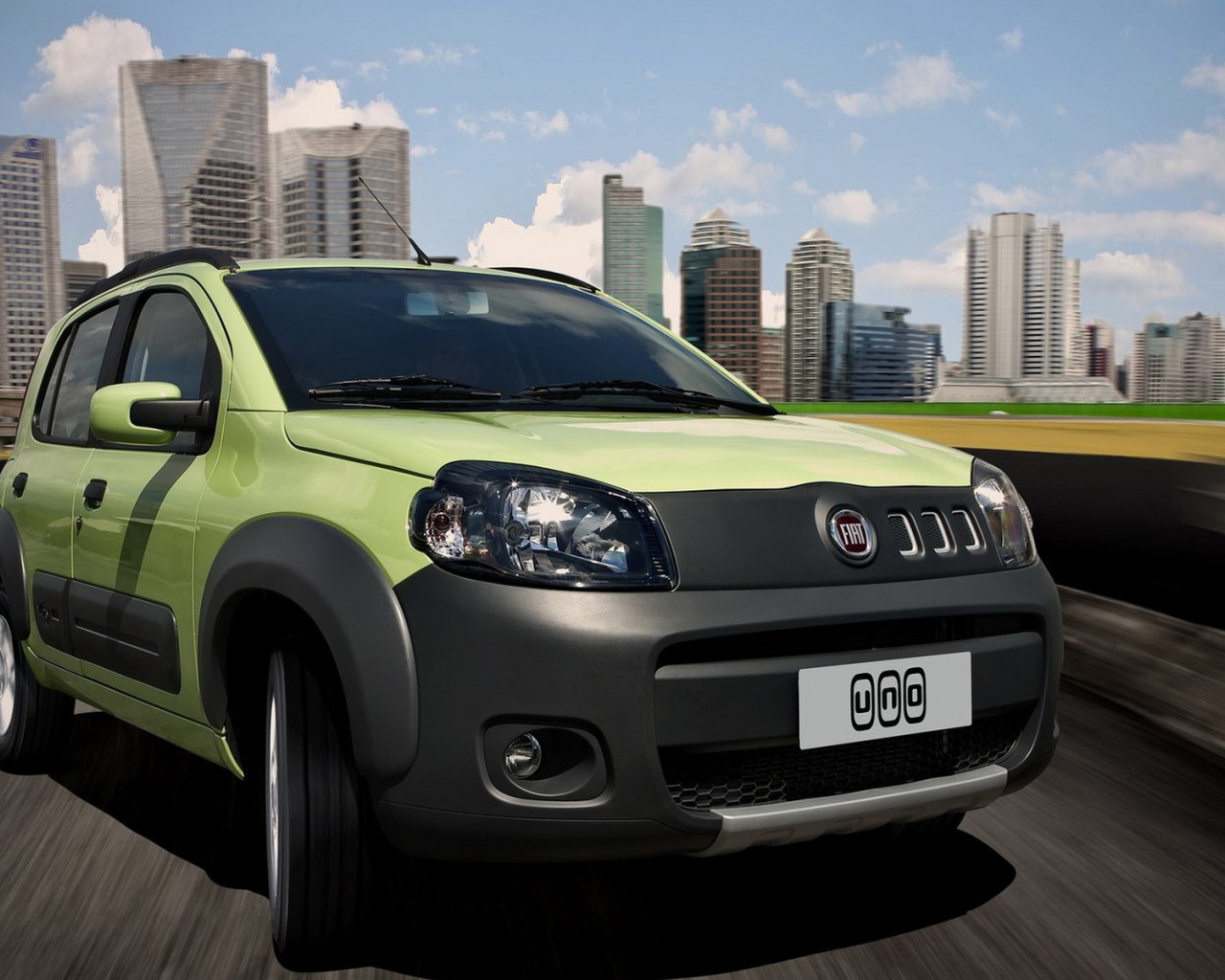 Фиат Уно в движении