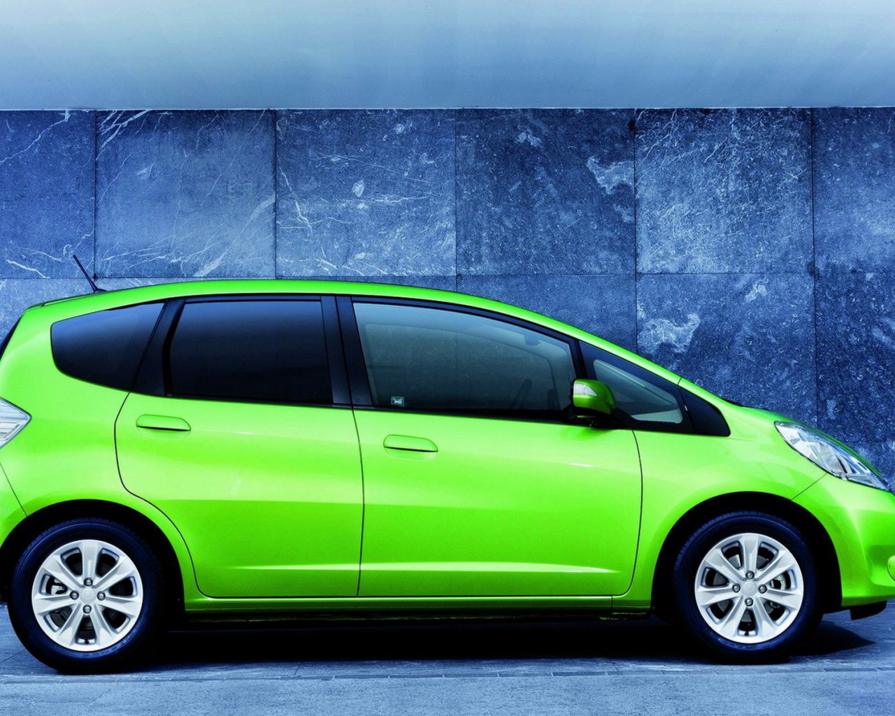 Хонда Джаз Гибрид 2011