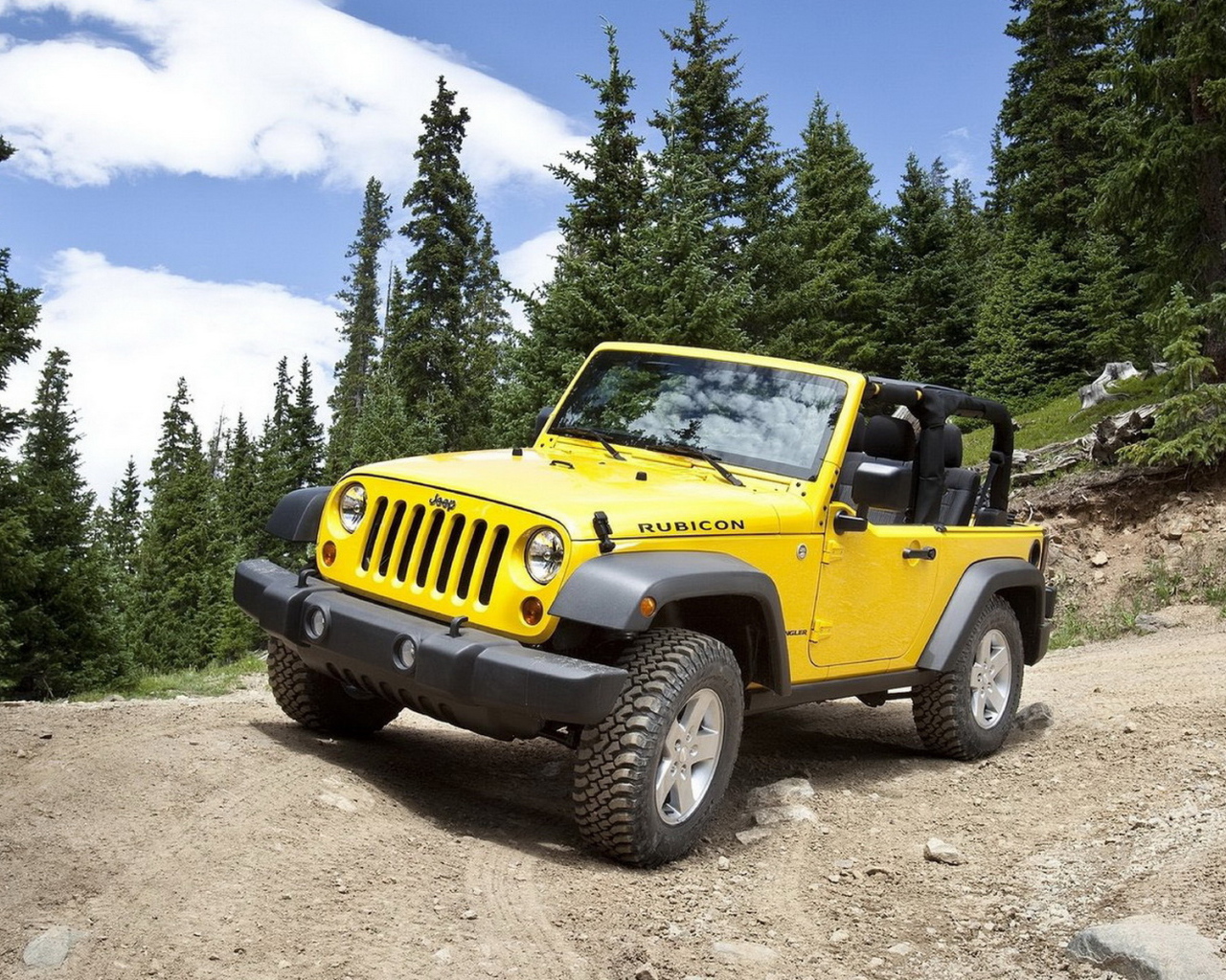 Желтый Джип Вранглер