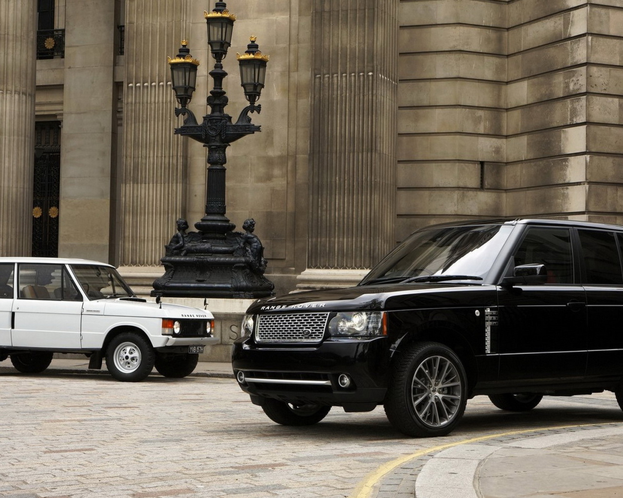 Land Rover-Range Rover Autobiography Black 2011