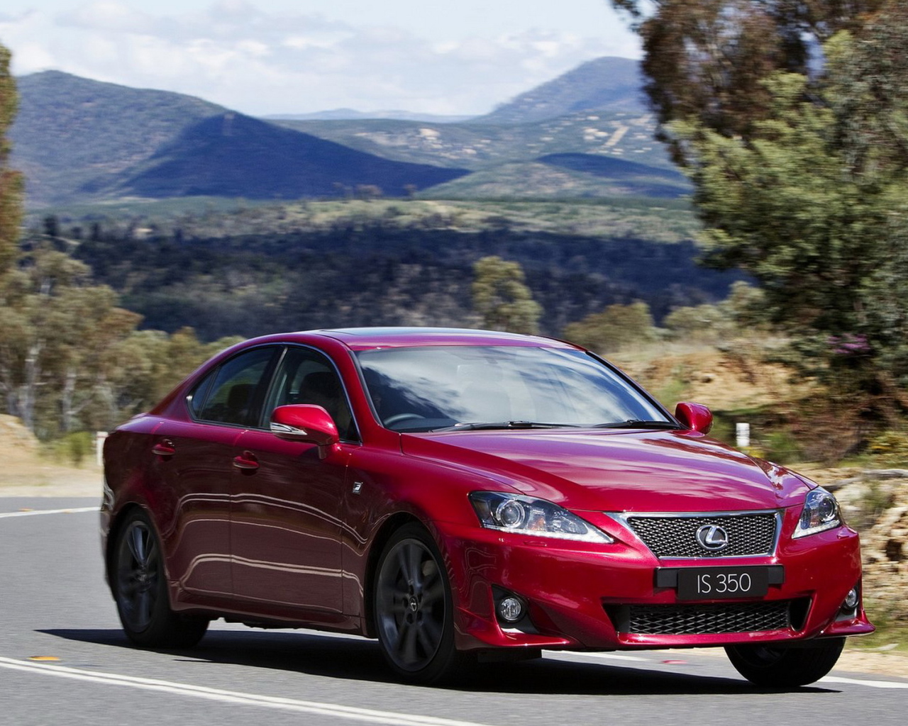 Новый Лексус IS 350 Спорт