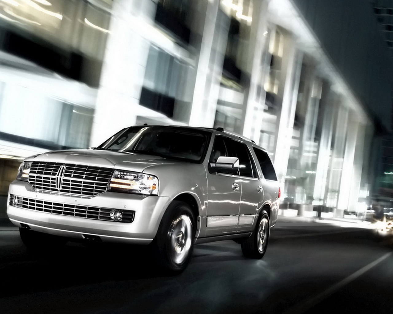 Новый Линкольн Навигатор