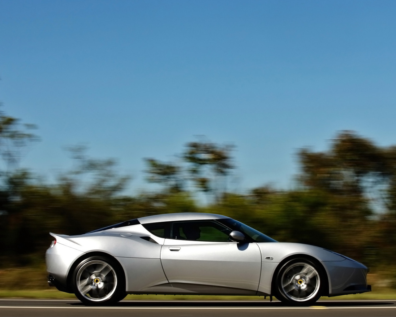 Lotus-Evora-Silver