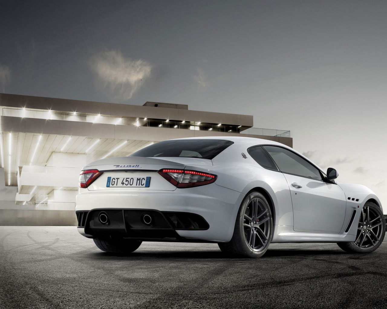 Мазерати Грантуризмо