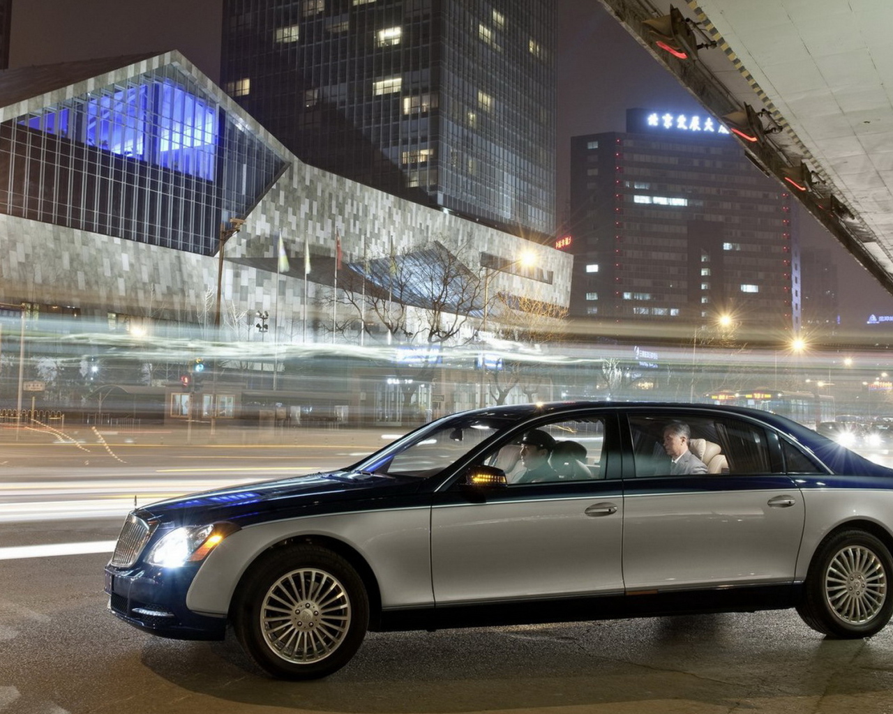 Maybach-62 S