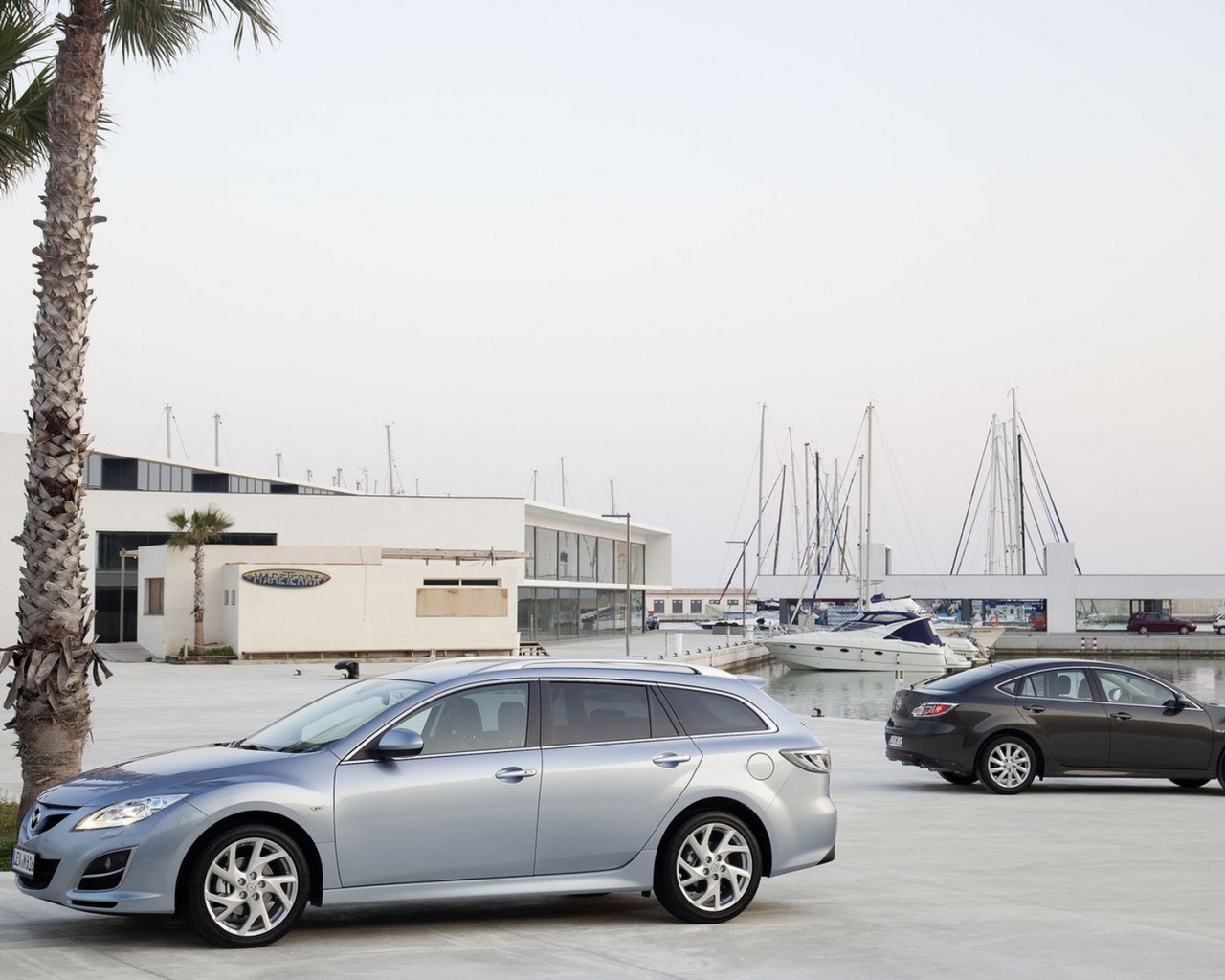 Стремительная Мазда 6 универсал