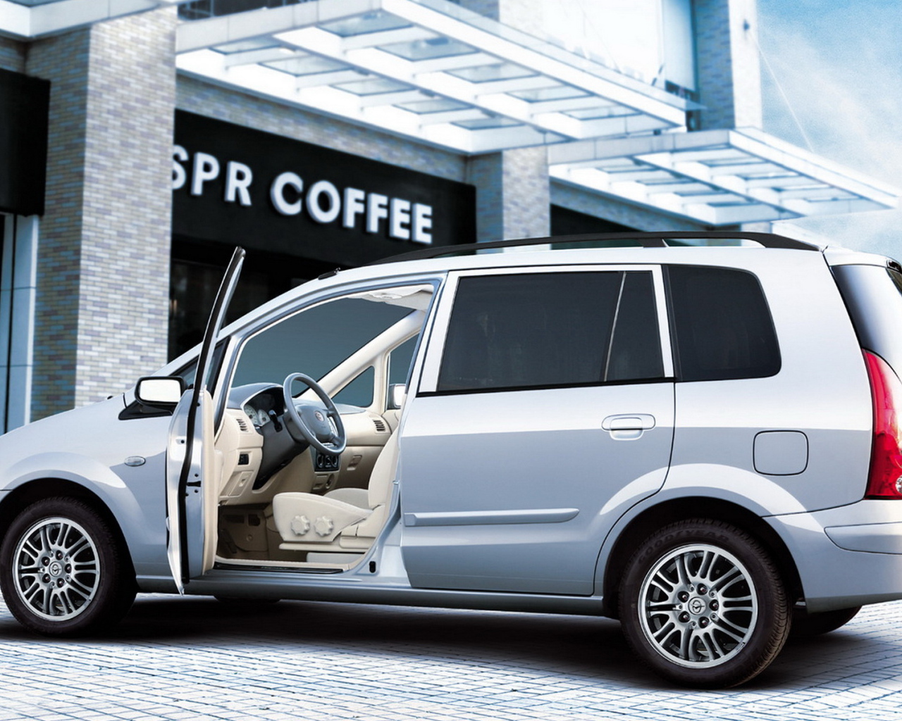 Мазда Хайма Фрима 2006-2009