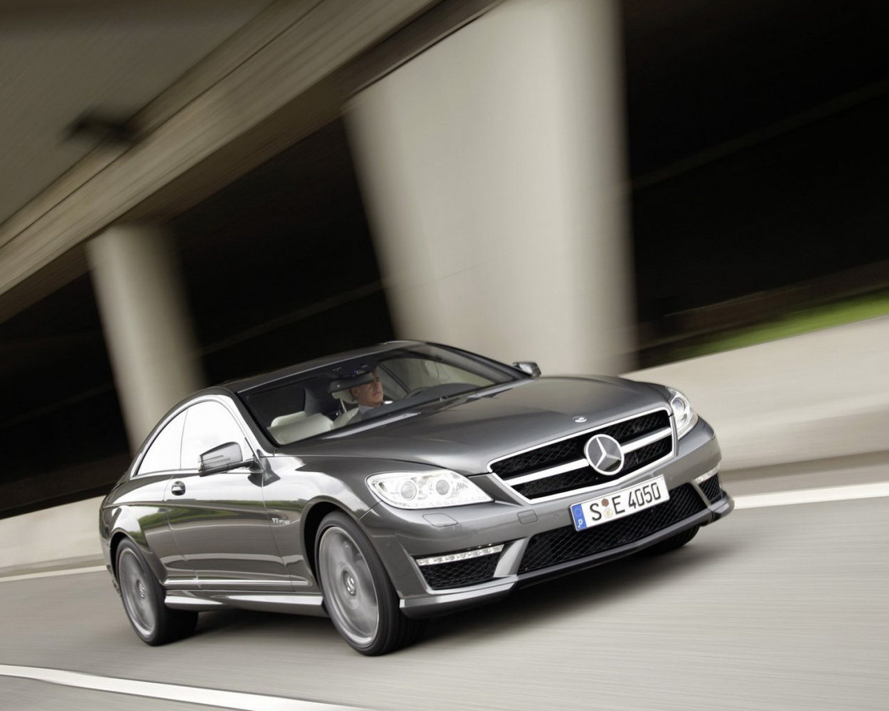 Мерседес Бенц CL63 AMG