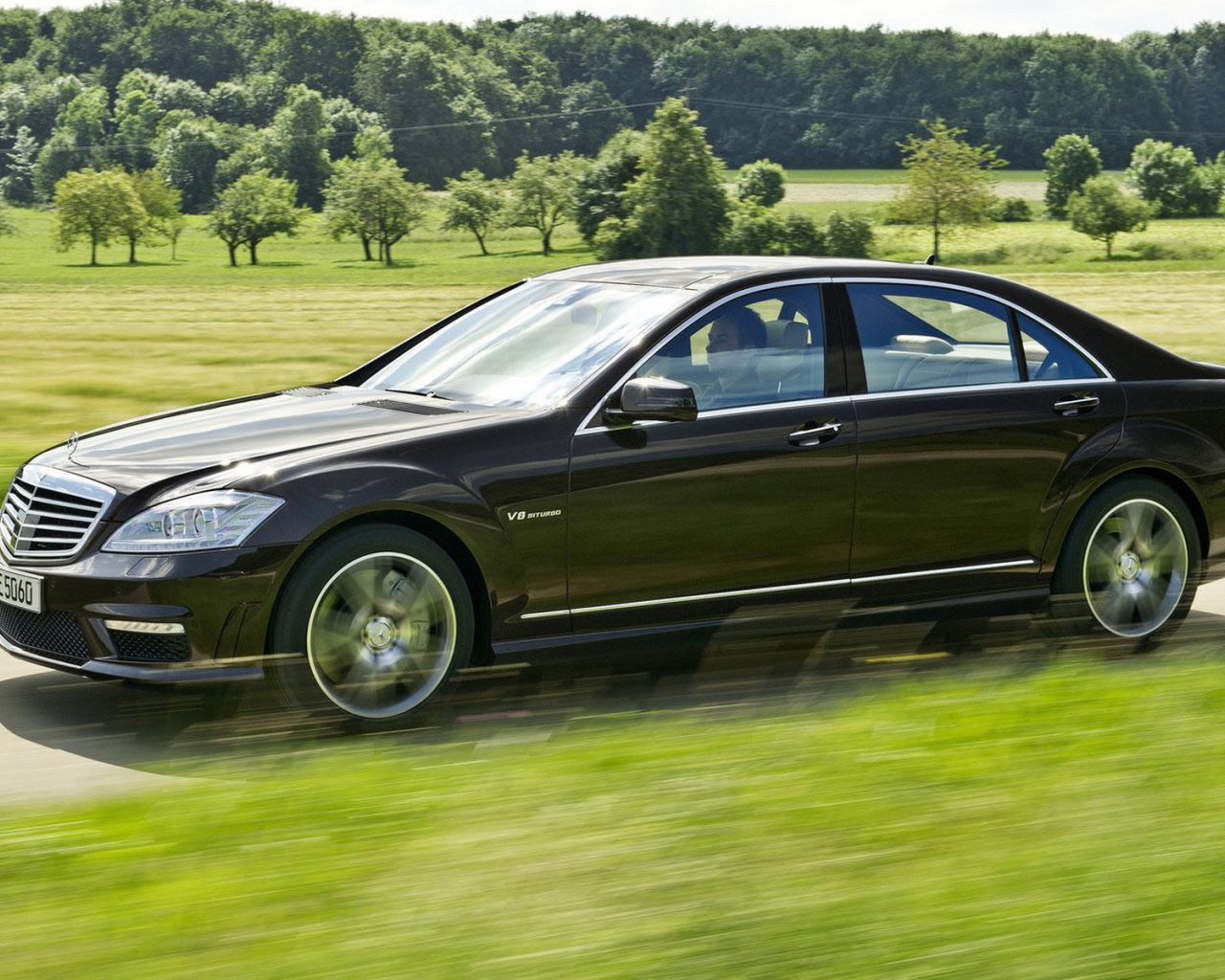 Новый Мерседес Бенц S63 AMG