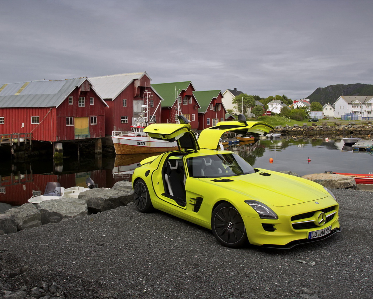 Мерседес Бенц AMG E-Cell Концепт