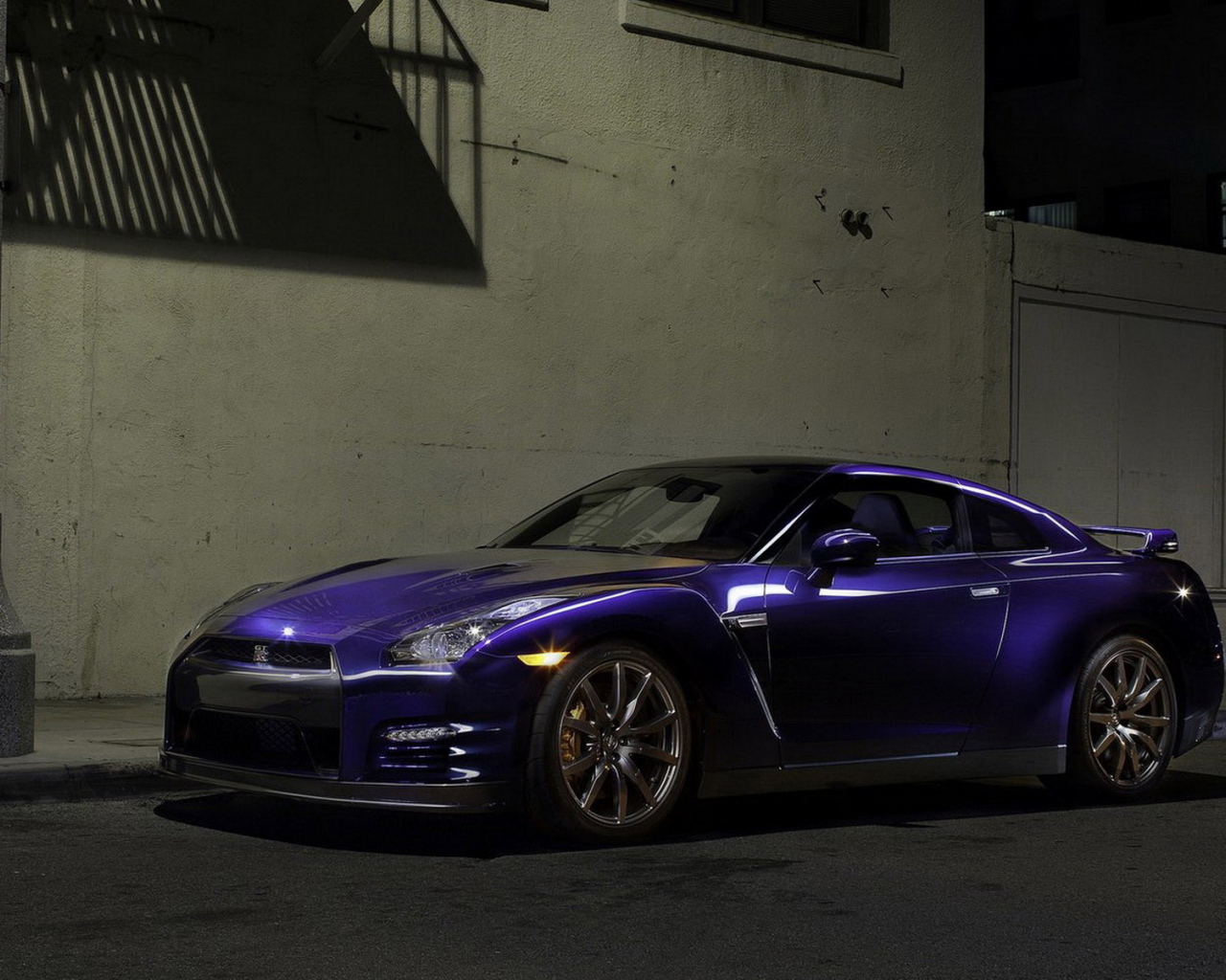 2011 Ниссан GT-R