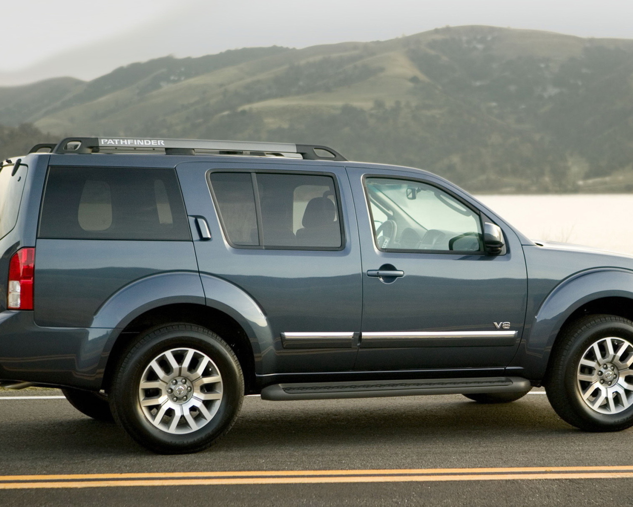 роскошный Ниссан Патфайндер