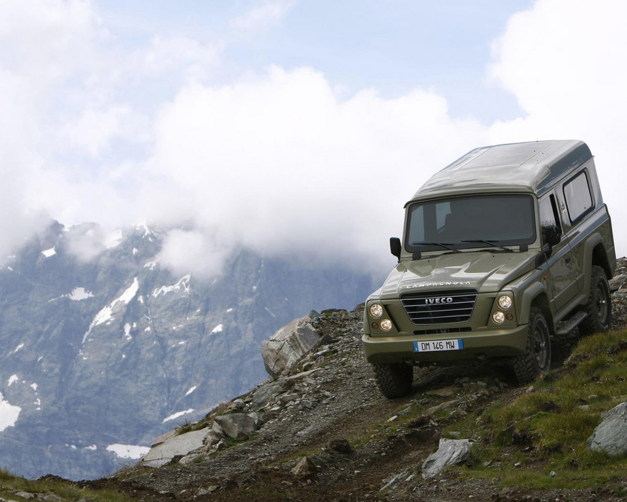 Ивеко Кампагнола спускаясь со склона