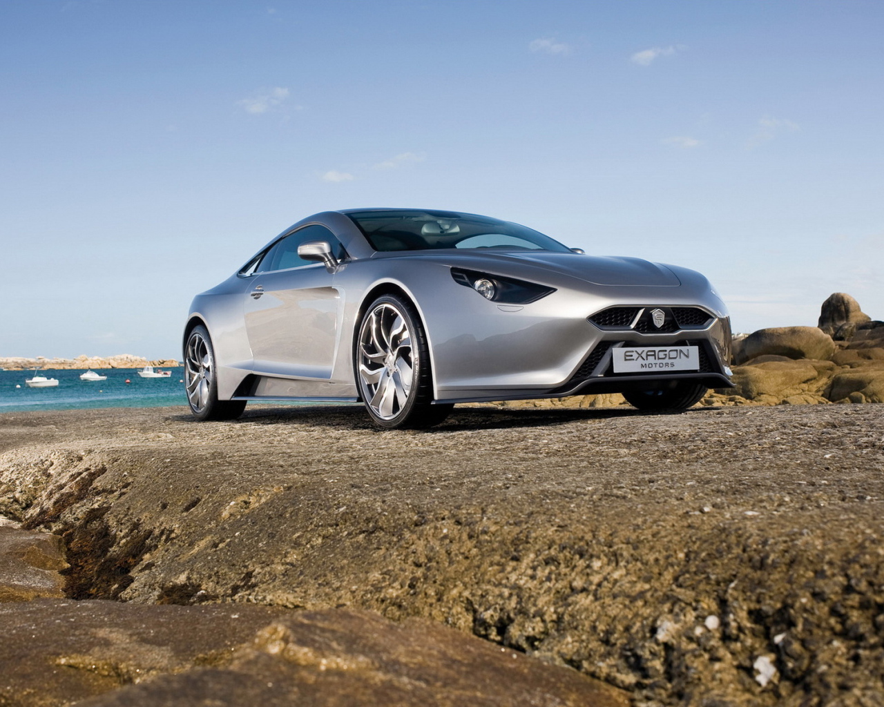 Франзуский авто Exagon-Furtive-eGT