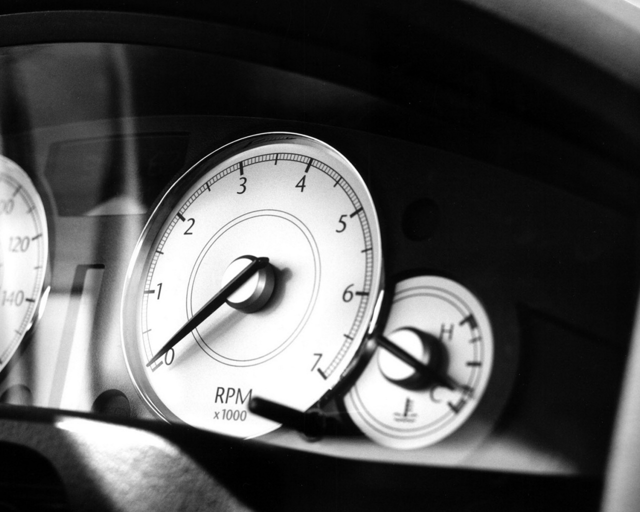 Панель  приборов