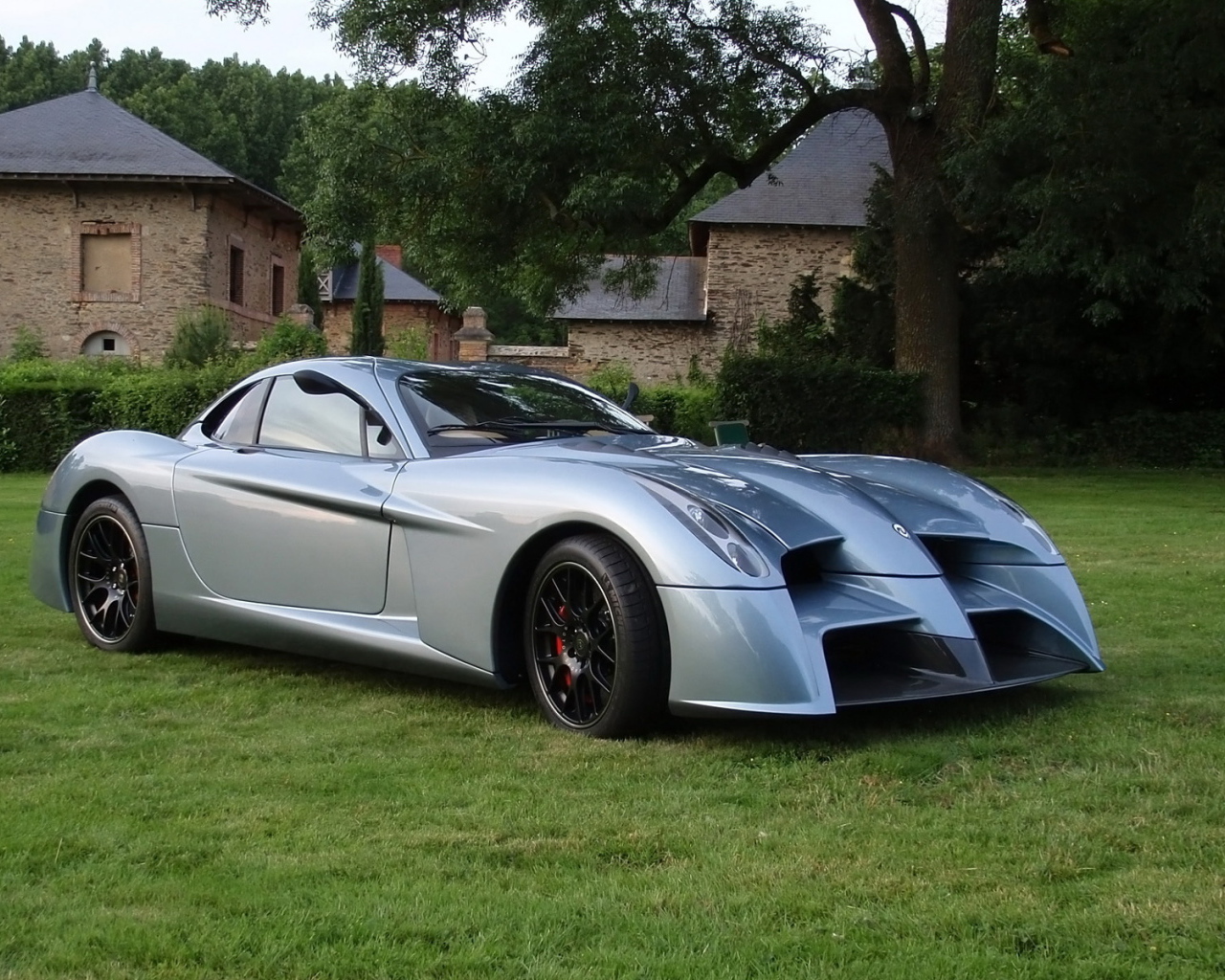 суперкар Panoz Abruzzi