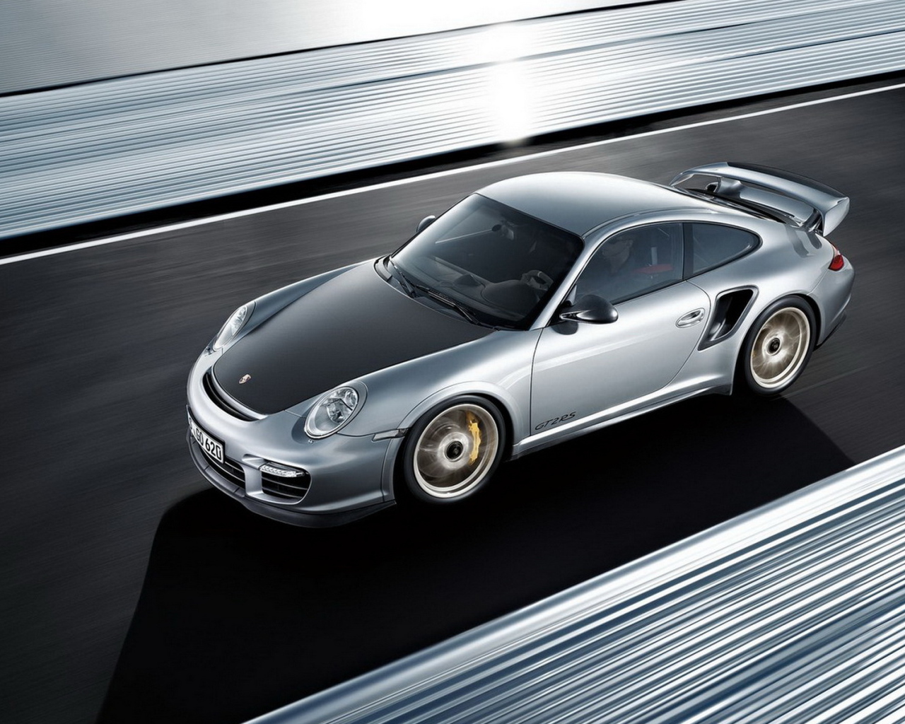 Стремительный Порше 911