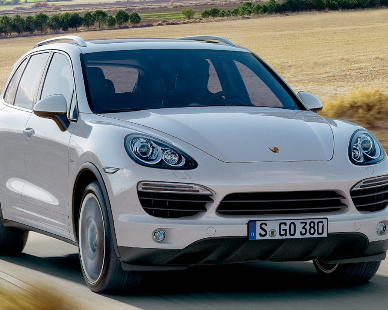 Белоснежный Cayenne