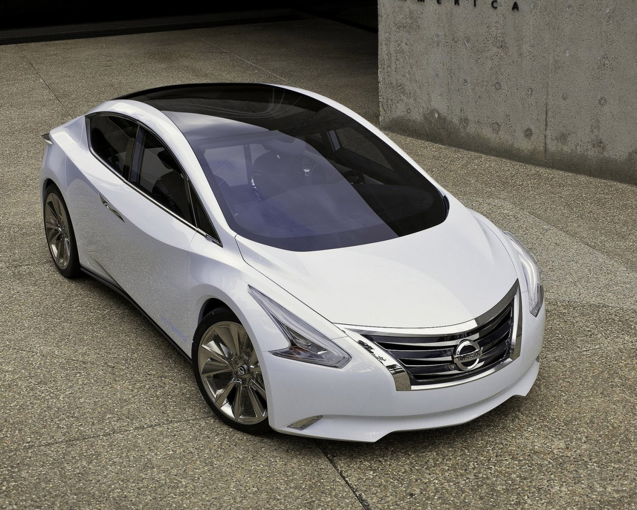 Концепт седан от Ниссан