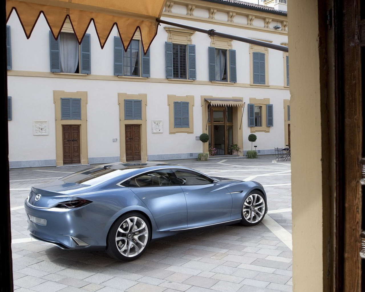 Спортивный Мазда Шинари Концепт