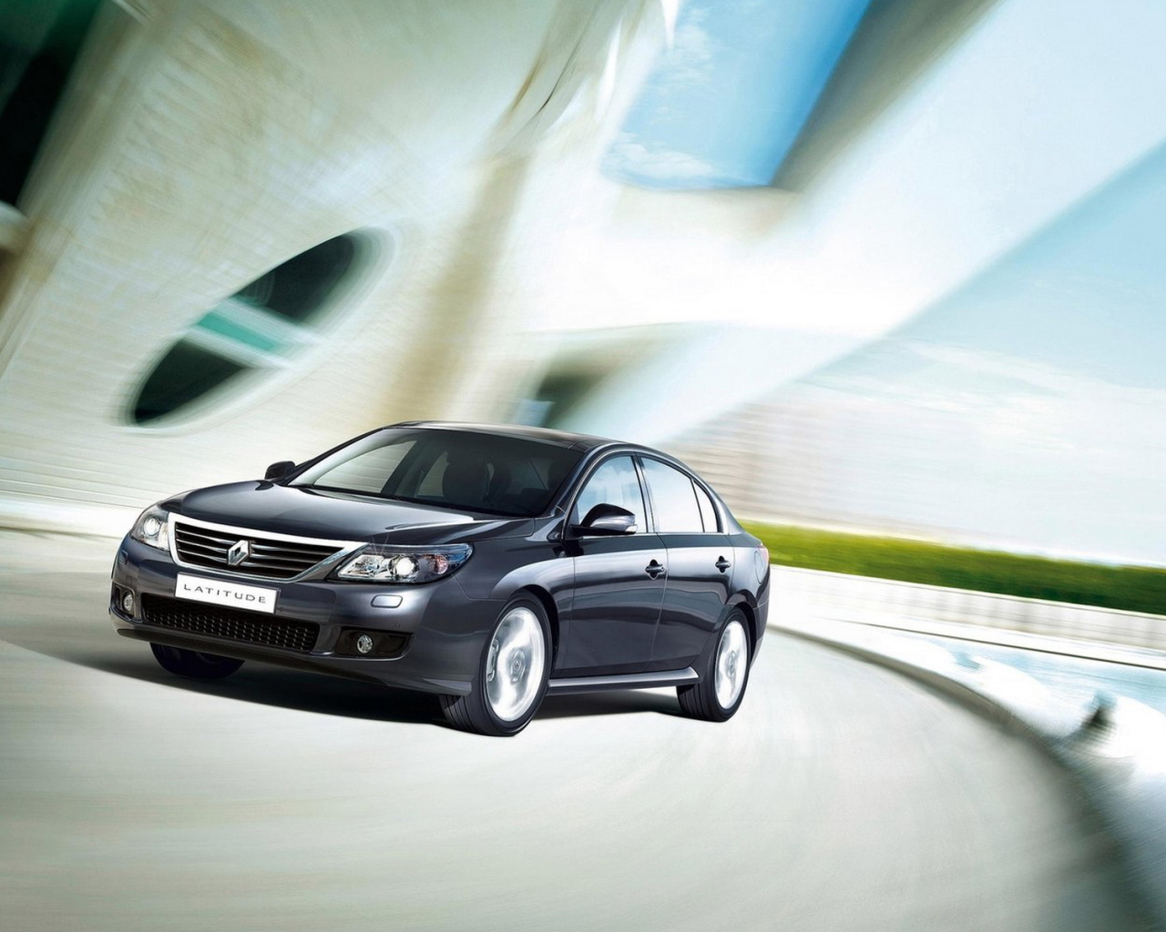 Renault-Latitude 2011