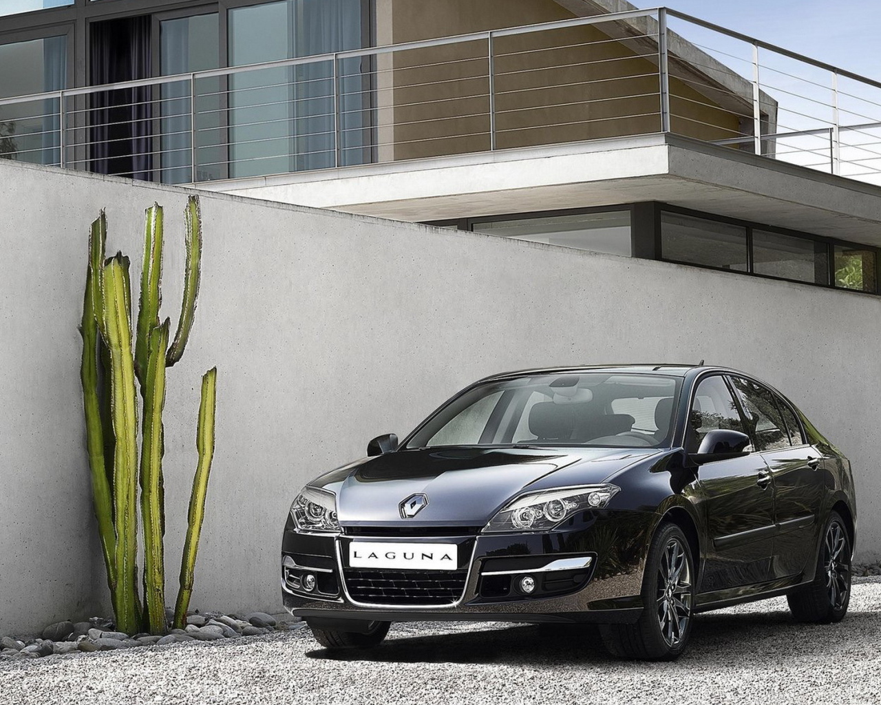 Рено Лагуна 2011